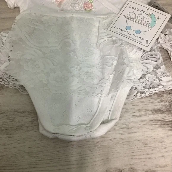 NWT! 3M-6M Onesie - Picture 4 of 6